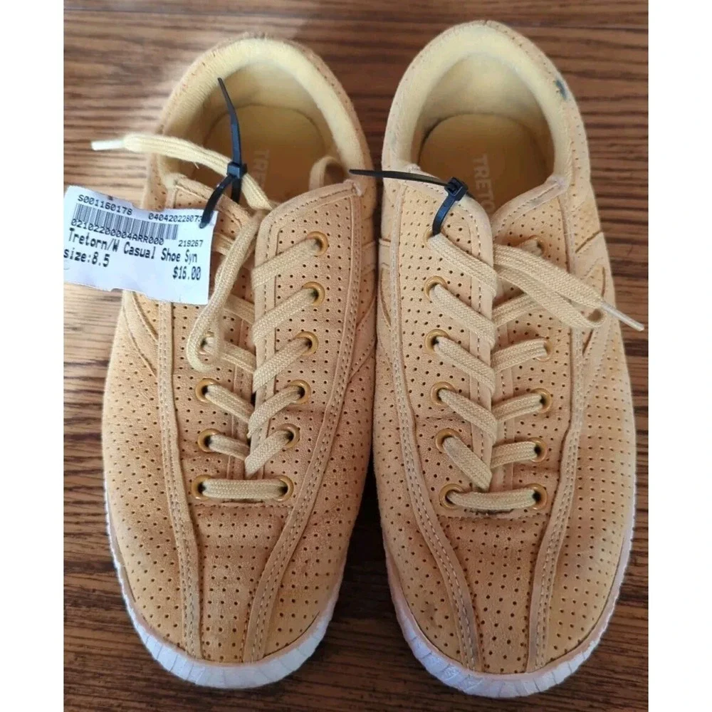 TRETORN Vintage Women's Yellow Suede Lace up Sneaker ‎ 8.5/39 Retro Original